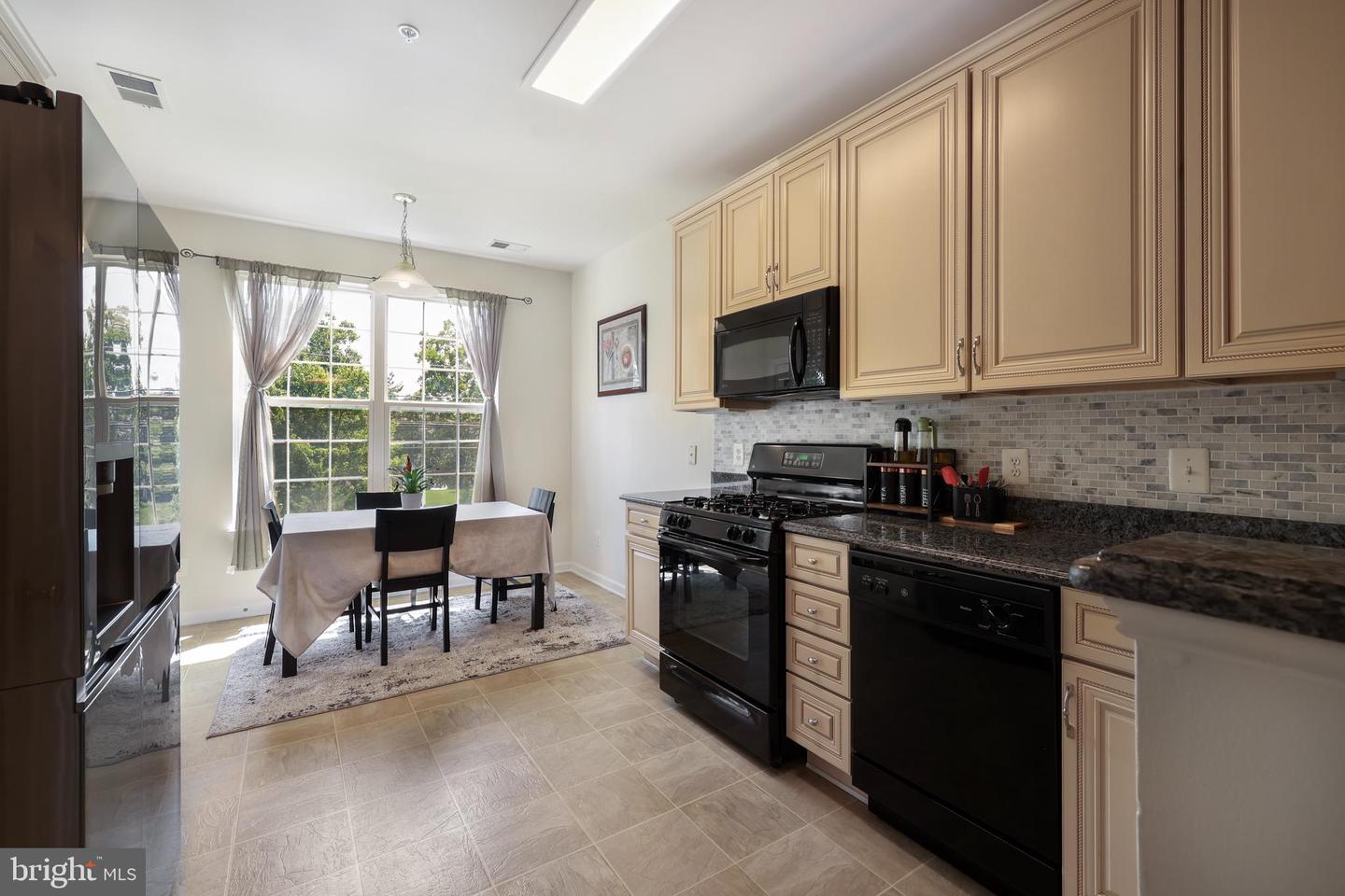 43890 HICKORY CORNER TER #103, ASHBURN, Virginia 20147, 2 Bedrooms Bedrooms, ,2 BathroomsBathrooms,Residential,For sale,43890 HICKORY CORNER TER #103,VALO2104148 MLS # VALO2104148