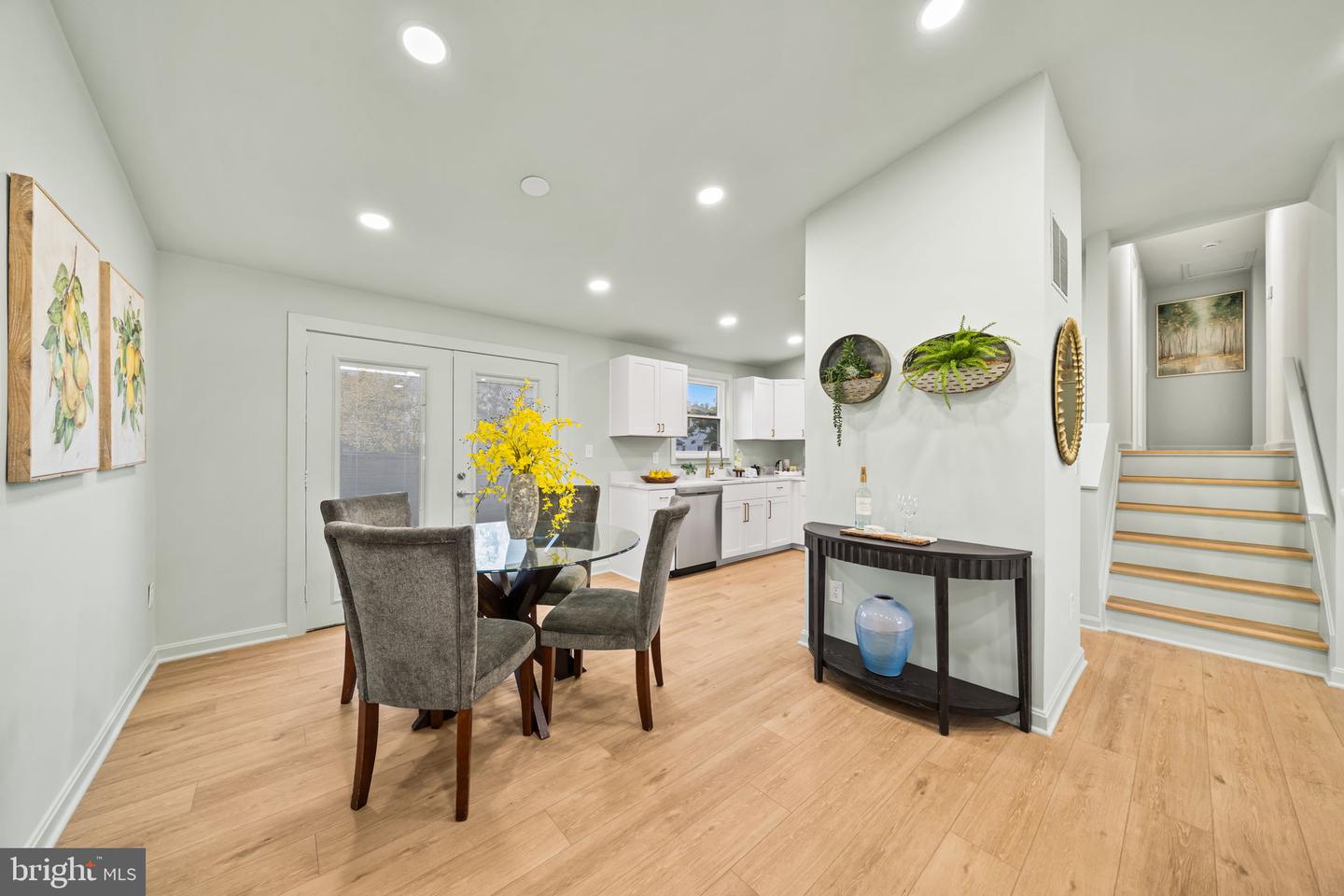 4426 CUB RUN RD, CHANTILLY, Virginia 20151, 3 Bedrooms Bedrooms, ,3 BathroomsBathrooms,Residential,For sale,4426 CUB RUN RD,VAFX2260090 MLS # VAFX2260090