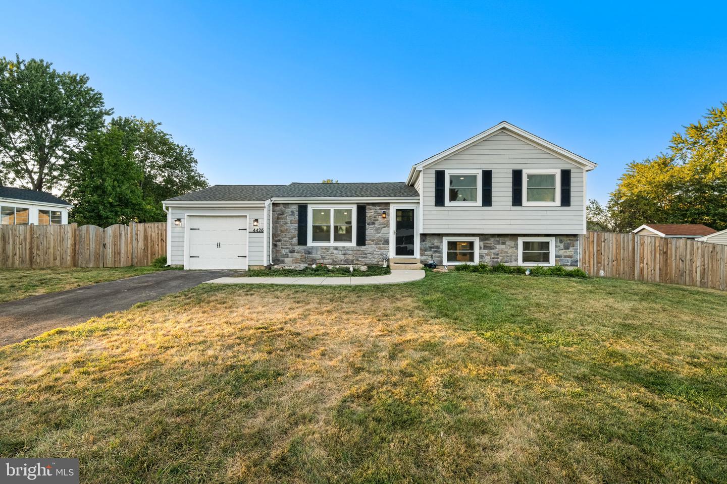 4426 CUB RUN RD, CHANTILLY, Virginia 20151, 3 Bedrooms Bedrooms, ,3 BathroomsBathrooms,Residential,For sale,4426 CUB RUN RD,VAFX2260090 MLS # VAFX2260090