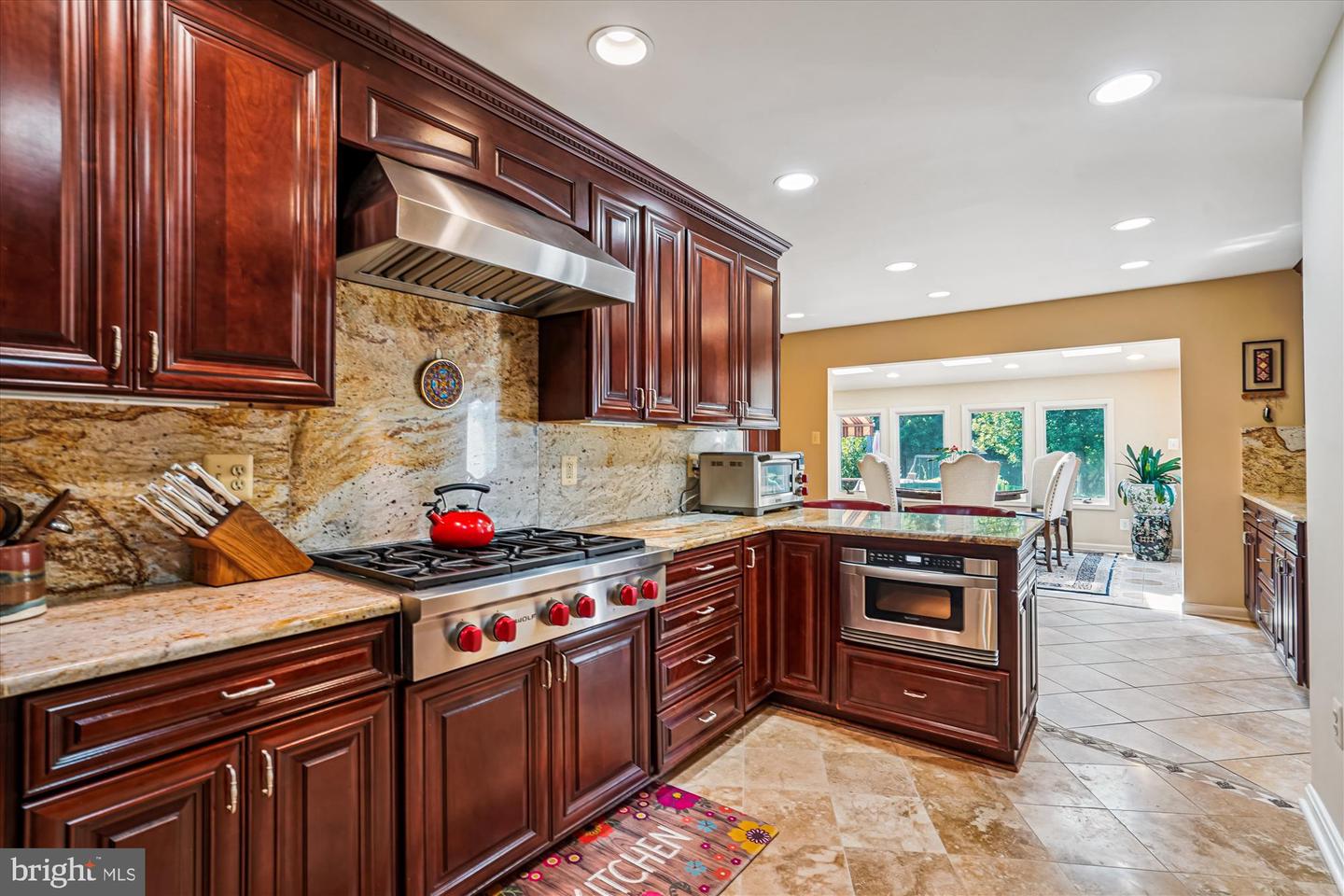 9424 BRIAN JAC LN, GREAT FALLS, Virginia 22066, 4 Bedrooms Bedrooms, ,3 BathroomsBathrooms,Residential,For sale,9424 BRIAN JAC LN,VAFX2260196 MLS # VAFX2260196