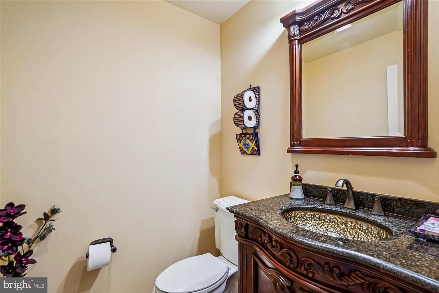 9424 BRIAN JAC LN, GREAT FALLS, Virginia 22066, 4 Bedrooms Bedrooms, ,3 BathroomsBathrooms,Residential,For sale,9424 BRIAN JAC LN,VAFX2260196 MLS # VAFX2260196