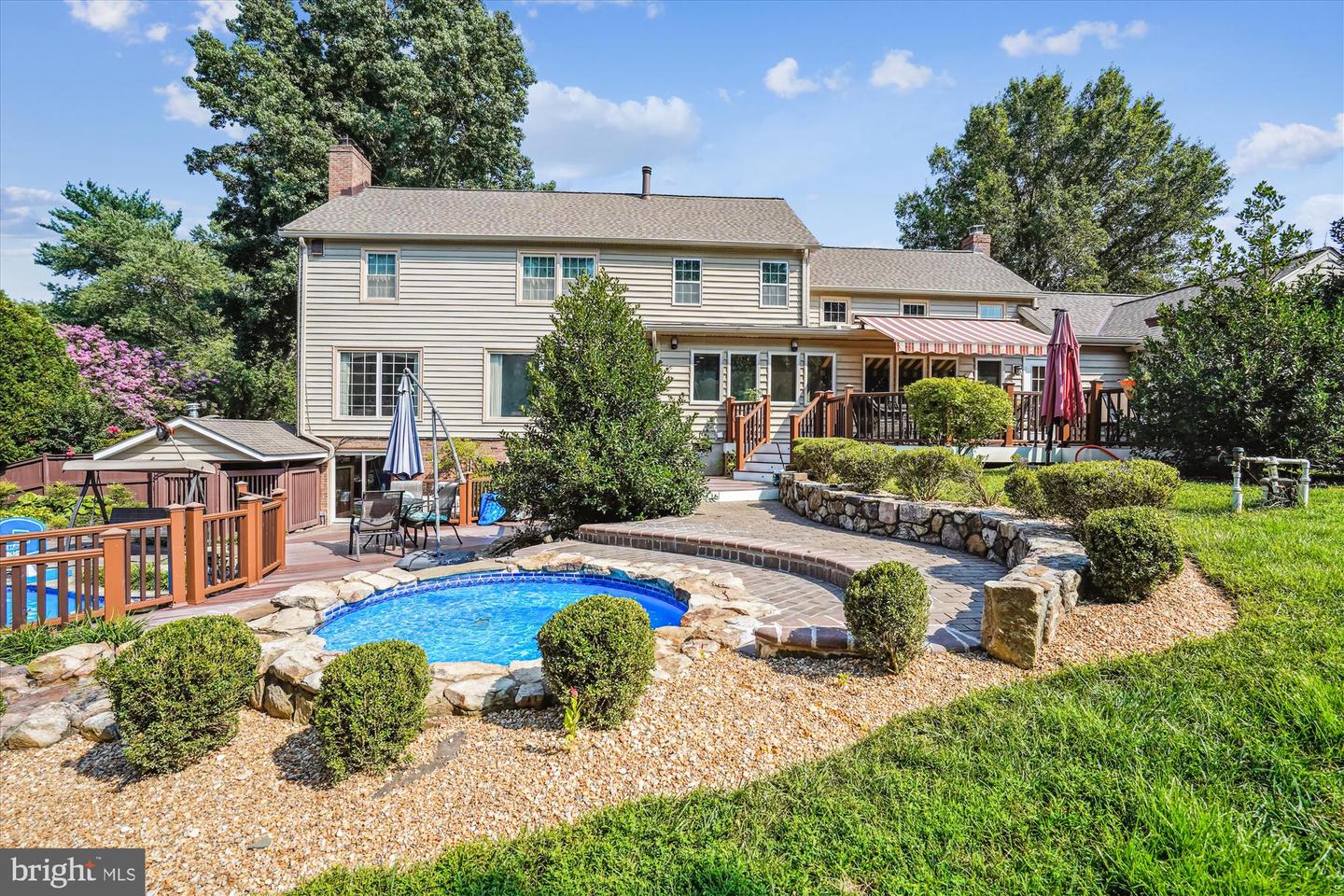 9424 BRIAN JAC LN, GREAT FALLS, Virginia 22066, 4 Bedrooms Bedrooms, ,3 BathroomsBathrooms,Residential,For sale,9424 BRIAN JAC LN,VAFX2260196 MLS # VAFX2260196
