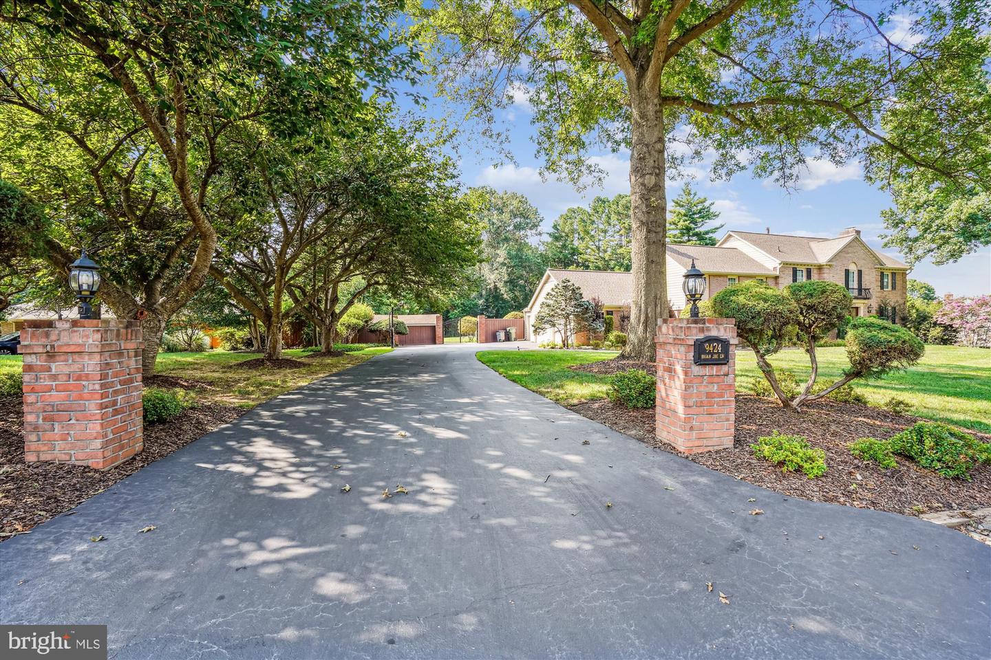 9424 BRIAN JAC LN, GREAT FALLS, Virginia 22066, 4 Bedrooms Bedrooms, ,3 BathroomsBathrooms,Residential,For sale,9424 BRIAN JAC LN,VAFX2260196 MLS # VAFX2260196