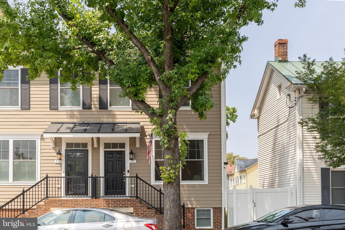 711 S BRADDOCK ST, WINCHESTER, Virginia 22601, 3 Bedrooms Bedrooms, 7 Rooms Rooms,3 BathroomsBathrooms,Residential,For sale,711 S BRADDOCK ST,VAWI2008868 MLS # VAWI2008868