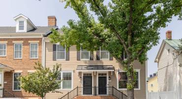 711 S BRADDOCK ST, WINCHESTER, Virginia 22601, 3 Bedrooms Bedrooms, 7 Rooms Rooms,3 BathroomsBathrooms,Residential,For sale,711 S BRADDOCK ST,VAWI2008868 MLS # VAWI2008868