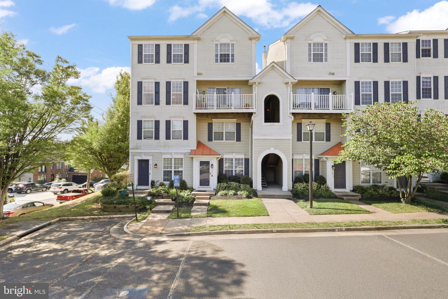 8165 HALLEY CT #301, LORTON, Virginia 22079, 2 Bedrooms Bedrooms, 9 Rooms Rooms,2 BathroomsBathrooms,Residential,For sale,8165 HALLEY CT #301,VAFX2260548 MLS # VAFX2260548
