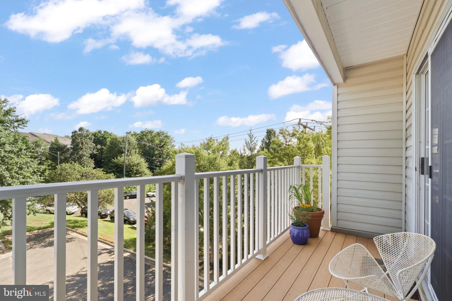 8165 HALLEY CT #301, LORTON, Virginia 22079, 2 Bedrooms Bedrooms, 9 Rooms Rooms,2 BathroomsBathrooms,Residential,For sale,8165 HALLEY CT #301,VAFX2260548 MLS # VAFX2260548