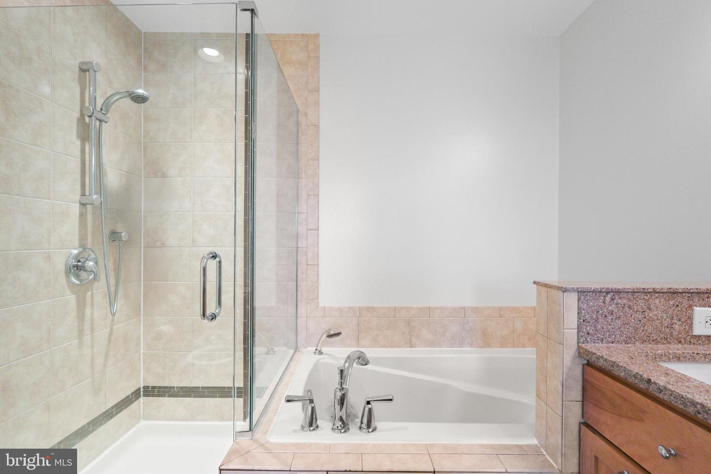 8165 HALLEY CT #301, LORTON, Virginia 22079, 2 Bedrooms Bedrooms, 9 Rooms Rooms,2 BathroomsBathrooms,Residential,For sale,8165 HALLEY CT #301,VAFX2260548 MLS # VAFX2260548