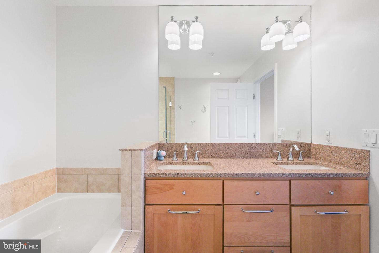 8165 HALLEY CT #301, LORTON, Virginia 22079, 2 Bedrooms Bedrooms, 9 Rooms Rooms,2 BathroomsBathrooms,Residential,For sale,8165 HALLEY CT #301,VAFX2260548 MLS # VAFX2260548
