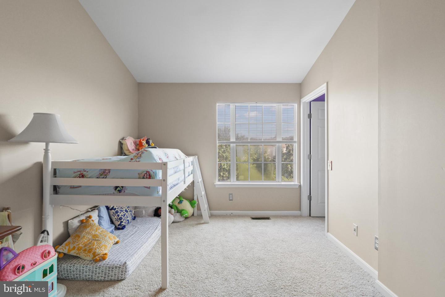 8165 HALLEY CT #301, LORTON, Virginia 22079, 2 Bedrooms Bedrooms, 9 Rooms Rooms,2 BathroomsBathrooms,Residential,For sale,8165 HALLEY CT #301,VAFX2260548 MLS # VAFX2260548