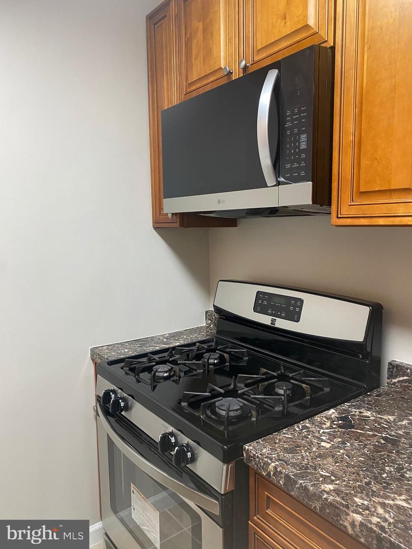 301 N BEAUREGARD ST #209, ALEXANDRIA, Virginia 22312, 1 Bedroom Bedrooms, ,1 BathroomBathrooms,Residential,For sale,301 N BEAUREGARD ST #209,VAAX2048472 MLS # VAAX2048472