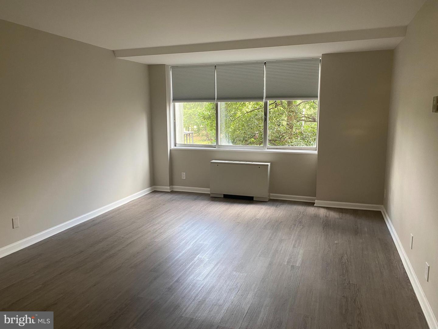 301 N BEAUREGARD ST #209, ALEXANDRIA, Virginia 22312, 1 Bedroom Bedrooms, ,1 BathroomBathrooms,Residential,For sale,301 N BEAUREGARD ST #209,VAAX2048472 MLS # VAAX2048472