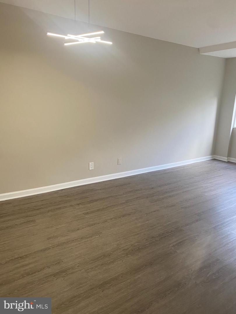 301 N BEAUREGARD ST #209, ALEXANDRIA, Virginia 22312, 1 Bedroom Bedrooms, ,1 BathroomBathrooms,Residential,For sale,301 N BEAUREGARD ST #209,VAAX2048472 MLS # VAAX2048472