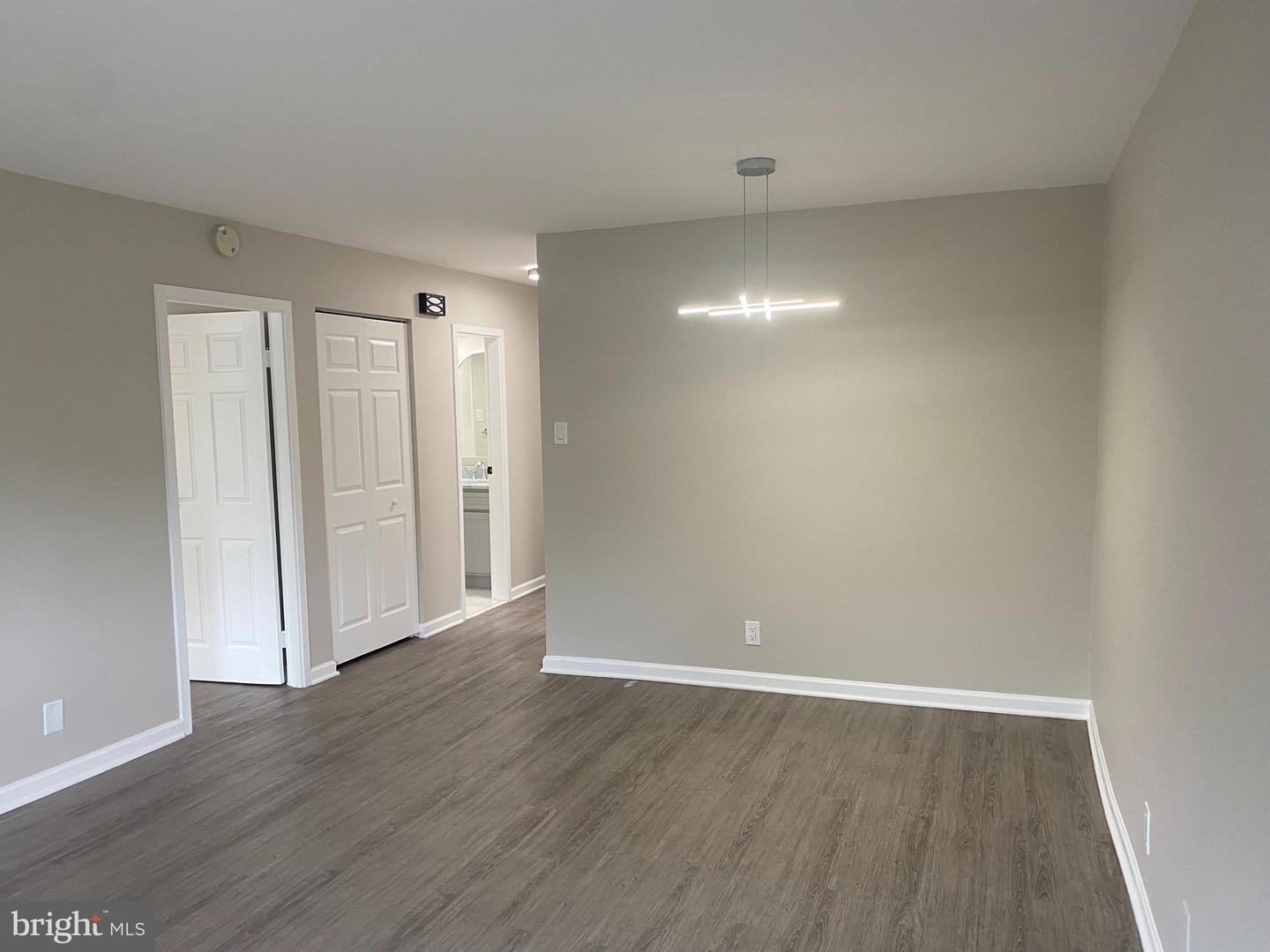 301 N BEAUREGARD ST #209, ALEXANDRIA, Virginia 22312, 1 Bedroom Bedrooms, ,1 BathroomBathrooms,Residential,For sale,301 N BEAUREGARD ST #209,VAAX2048472 MLS # VAAX2048472