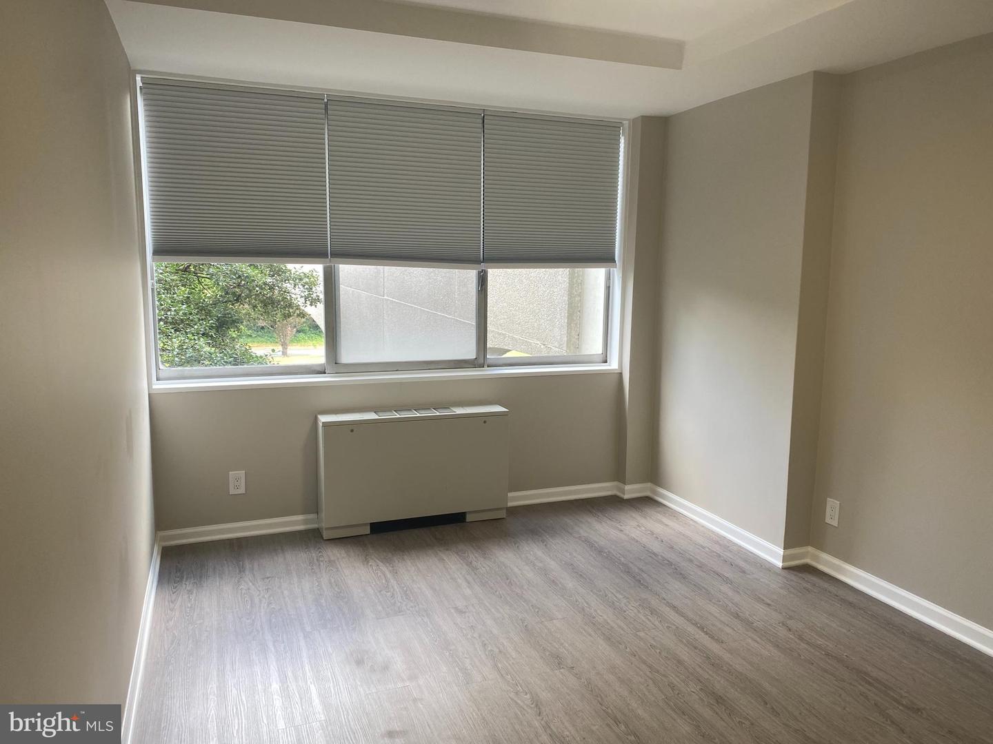 301 N BEAUREGARD ST #209, ALEXANDRIA, Virginia 22312, 1 Bedroom Bedrooms, ,1 BathroomBathrooms,Residential,For sale,301 N BEAUREGARD ST #209,VAAX2048472 MLS # VAAX2048472