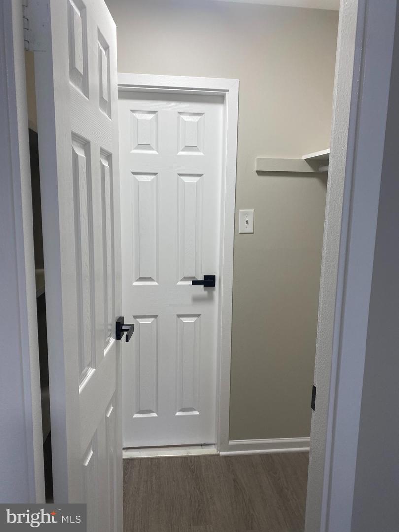 301 N BEAUREGARD ST #209, ALEXANDRIA, Virginia 22312, 1 Bedroom Bedrooms, ,1 BathroomBathrooms,Residential,For sale,301 N BEAUREGARD ST #209,VAAX2048472 MLS # VAAX2048472
