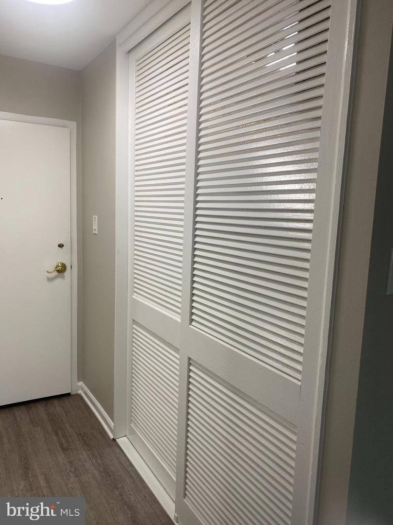 301 N BEAUREGARD ST #209, ALEXANDRIA, Virginia 22312, 1 Bedroom Bedrooms, ,1 BathroomBathrooms,Residential,For sale,301 N BEAUREGARD ST #209,VAAX2048472 MLS # VAAX2048472