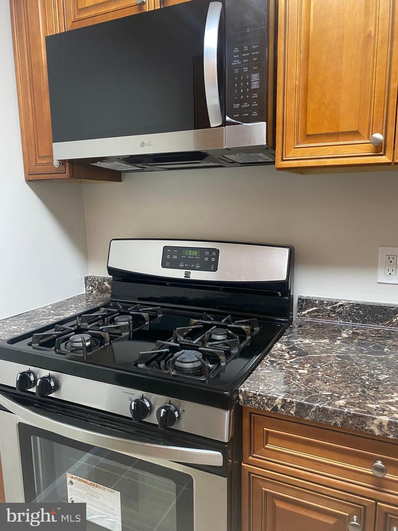 301 N BEAUREGARD ST #209, ALEXANDRIA, Virginia 22312, 1 Bedroom Bedrooms, ,1 BathroomBathrooms,Residential,For sale,301 N BEAUREGARD ST #209,VAAX2048472 MLS # VAAX2048472