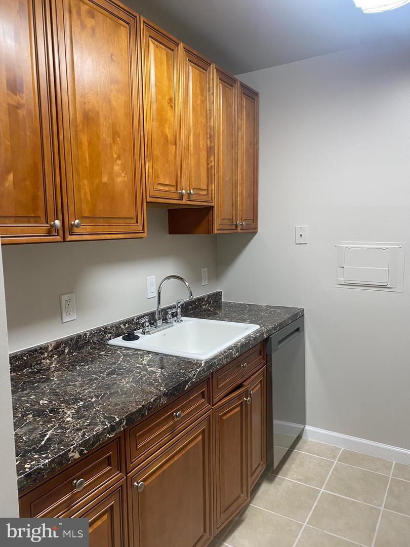 301 N BEAUREGARD ST #209, ALEXANDRIA, Virginia 22312, 1 Bedroom Bedrooms, ,1 BathroomBathrooms,Residential,For sale,301 N BEAUREGARD ST #209,VAAX2048472 MLS # VAAX2048472