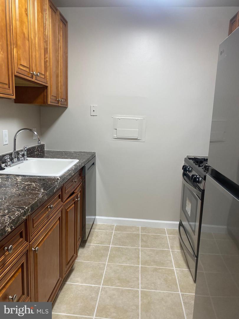 301 N BEAUREGARD ST #209, ALEXANDRIA, Virginia 22312, 1 Bedroom Bedrooms, ,1 BathroomBathrooms,Residential,For sale,301 N BEAUREGARD ST #209,VAAX2048472 MLS # VAAX2048472