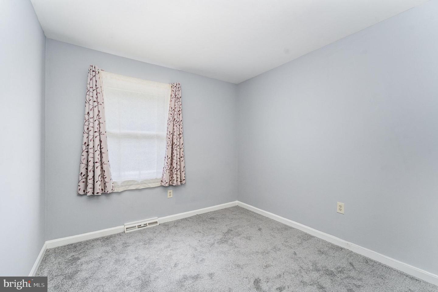 404 POOL DR, SPOTSYLVANIA, Virginia 22551, 3 Bedrooms Bedrooms, 8 Rooms Rooms,1 BathroomBathrooms,Residential,For sale,404 POOL DR,VASP2035410 MLS # VASP2035410