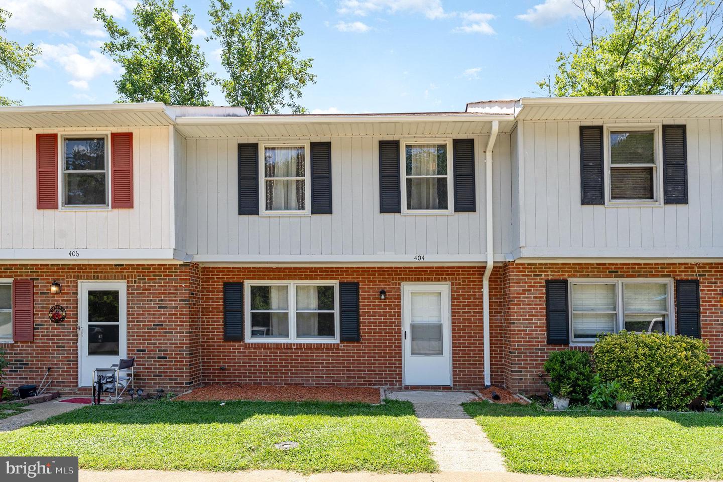 404 POOL DR, SPOTSYLVANIA, Virginia 22551, 3 Bedrooms Bedrooms, 8 Rooms Rooms,1 BathroomBathrooms,Residential,For sale,404 POOL DR,VASP2035410 MLS # VASP2035410