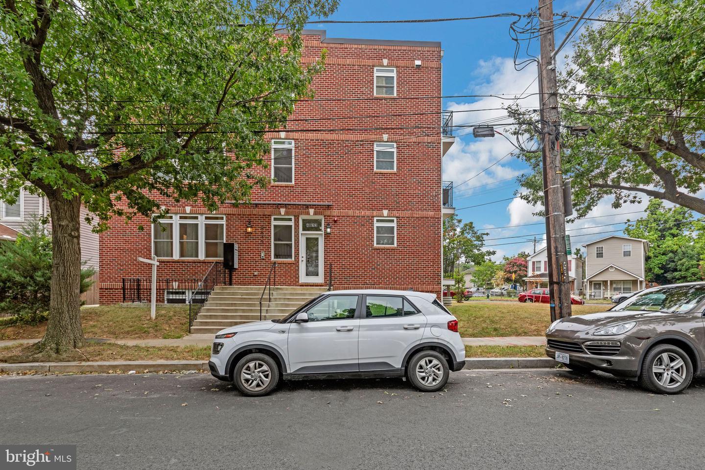 4613 MINNESOTA AVE NE #2, WASHINGTON, District Of Columbia 20019, 2 Bedrooms Bedrooms, ,2 BathroomsBathrooms,Residential,For sale,4613 MINNESOTA AVE NE #2,DCDC2214790 MLS # DCDC2214790