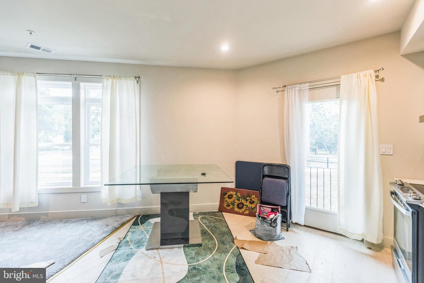 4613 MINNESOTA AVE NE #2, WASHINGTON, District Of Columbia 20019, 2 Bedrooms Bedrooms, ,2 BathroomsBathrooms,Residential,For sale,4613 MINNESOTA AVE NE #2,DCDC2214790 MLS # DCDC2214790