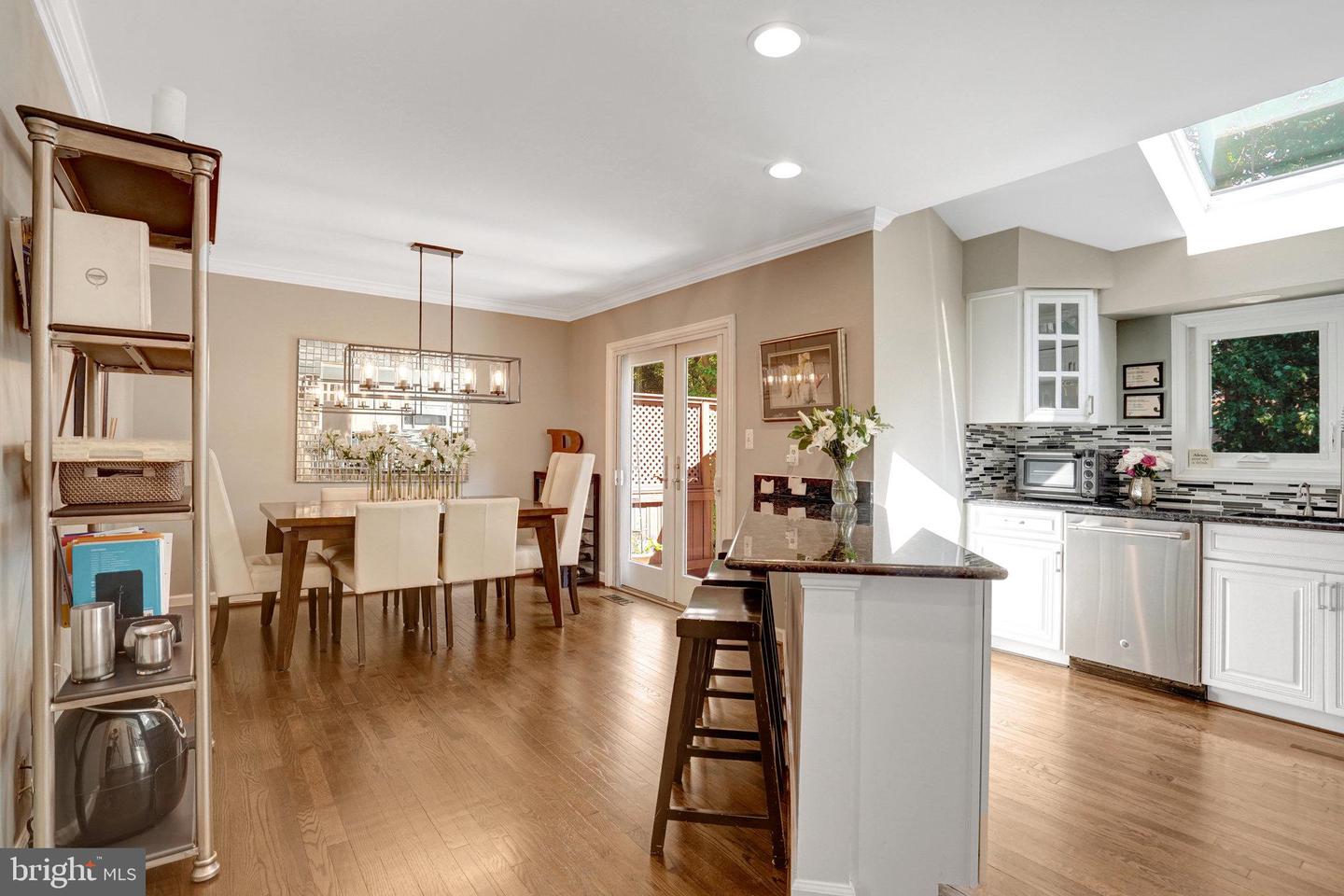 6840 MCLEAN PROVINCE CIR, FALLS CHURCH, Virginia 22043, 3 Bedrooms Bedrooms, 9 Rooms Rooms,2 BathroomsBathrooms,Residential,For sale,6840 MCLEAN PROVINCE CIR,VAFX2260798 MLS # VAFX2260798