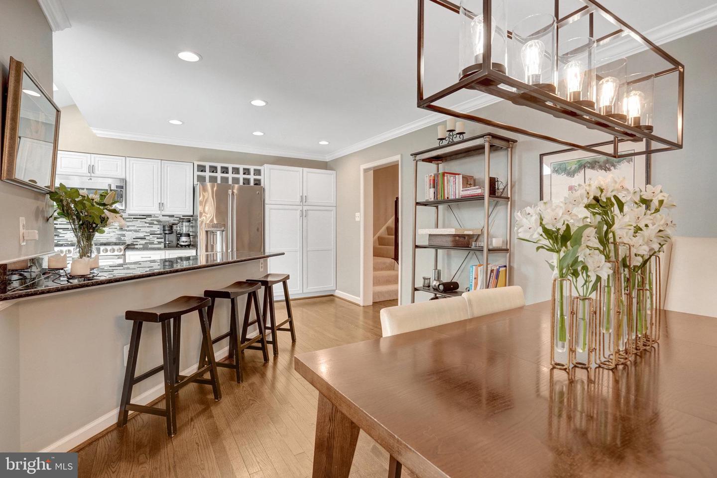 6840 MCLEAN PROVINCE CIR, FALLS CHURCH, Virginia 22043, 3 Bedrooms Bedrooms, 9 Rooms Rooms,2 BathroomsBathrooms,Residential,For sale,6840 MCLEAN PROVINCE CIR,VAFX2260798 MLS # VAFX2260798