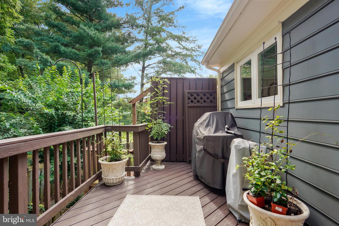 6840 MCLEAN PROVINCE CIR, FALLS CHURCH, Virginia 22043, 3 Bedrooms Bedrooms, 9 Rooms Rooms,2 BathroomsBathrooms,Residential,For sale,6840 MCLEAN PROVINCE CIR,VAFX2260798 MLS # VAFX2260798