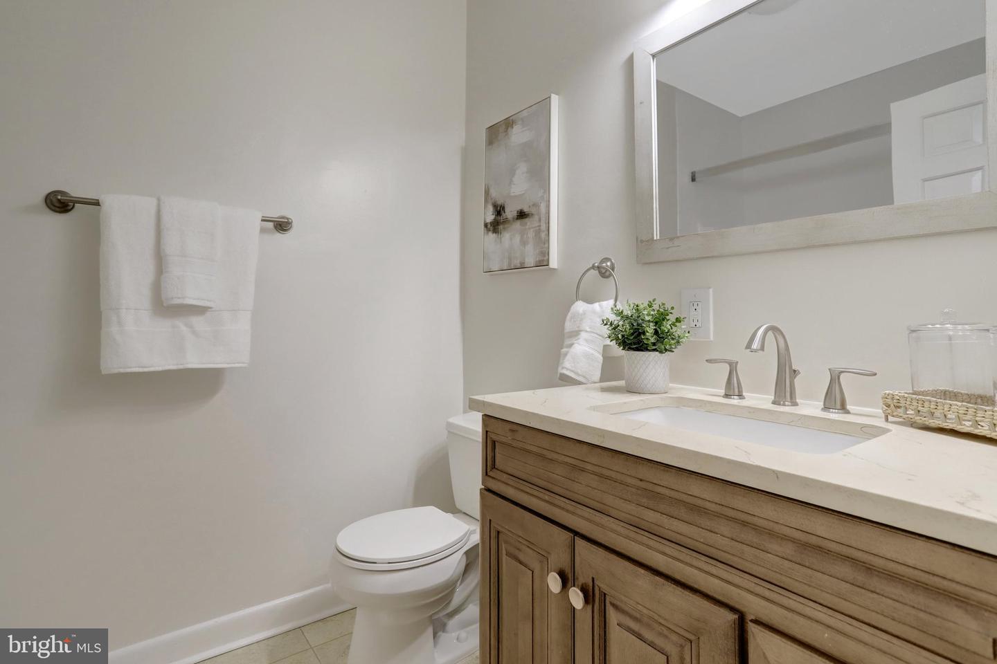 516 GIBBON ST, ALEXANDRIA, Virginia 22314, 3 Bedrooms Bedrooms, ,2 BathroomsBathrooms,Residential,For sale,516 GIBBON ST,VAAX2048528 MLS # VAAX2048528