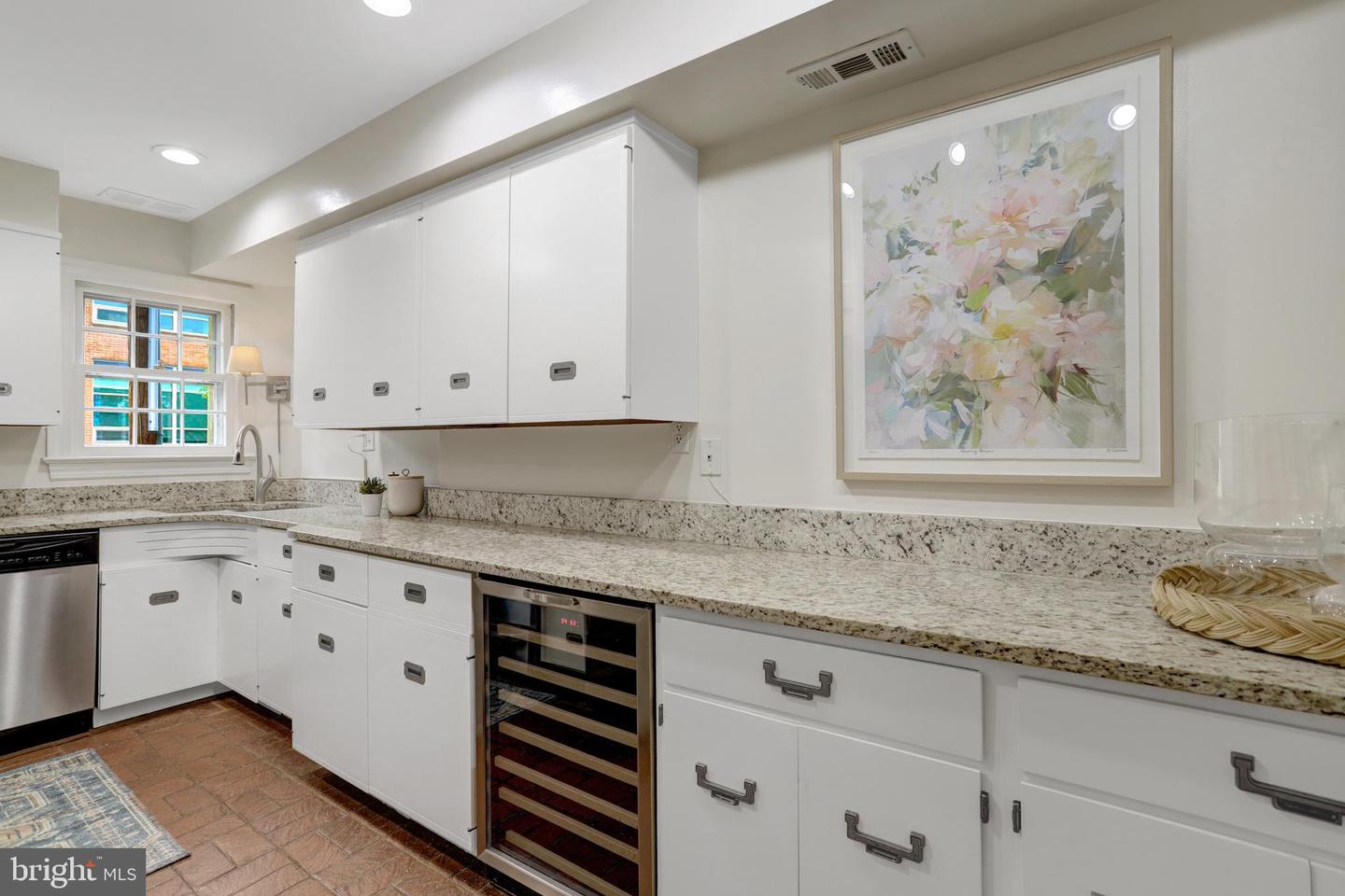 516 GIBBON ST, ALEXANDRIA, Virginia 22314, 3 Bedrooms Bedrooms, ,2 BathroomsBathrooms,Residential,For sale,516 GIBBON ST,VAAX2048528 MLS # VAAX2048528
