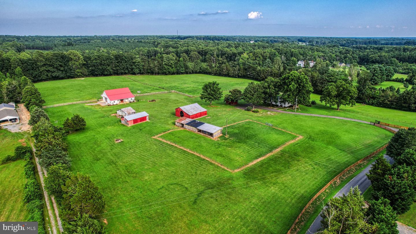 1815 COUNTRY RD, BEAVERDAM, Virginia 23015, 3 Bedrooms Bedrooms, ,2 BathroomsBathrooms,Residential,For sale,1815 COUNTRY RD,VACV2008672 MLS # VACV2008672