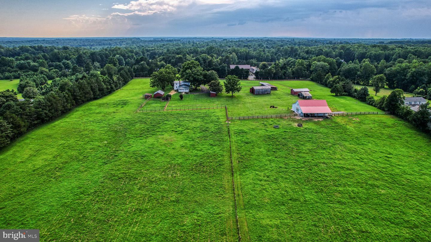1815 COUNTRY RD, BEAVERDAM, Virginia 23015, 3 Bedrooms Bedrooms, ,2 BathroomsBathrooms,Residential,For sale,1815 COUNTRY RD,VACV2008672 MLS # VACV2008672
