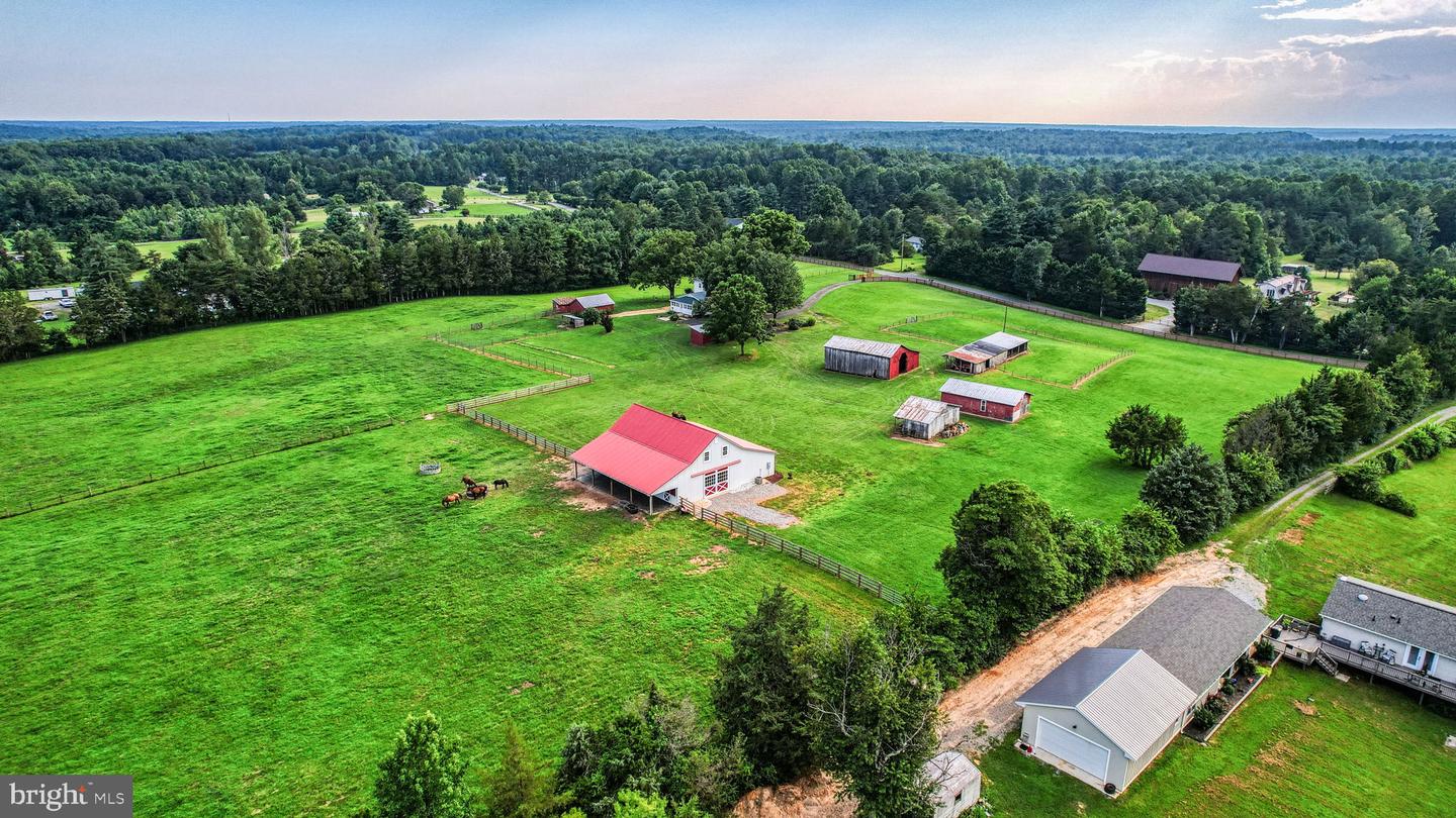 1815 COUNTRY RD, BEAVERDAM, Virginia 23015, 3 Bedrooms Bedrooms, ,2 BathroomsBathrooms,Residential,For sale,1815 COUNTRY RD,VACV2008672 MLS # VACV2008672