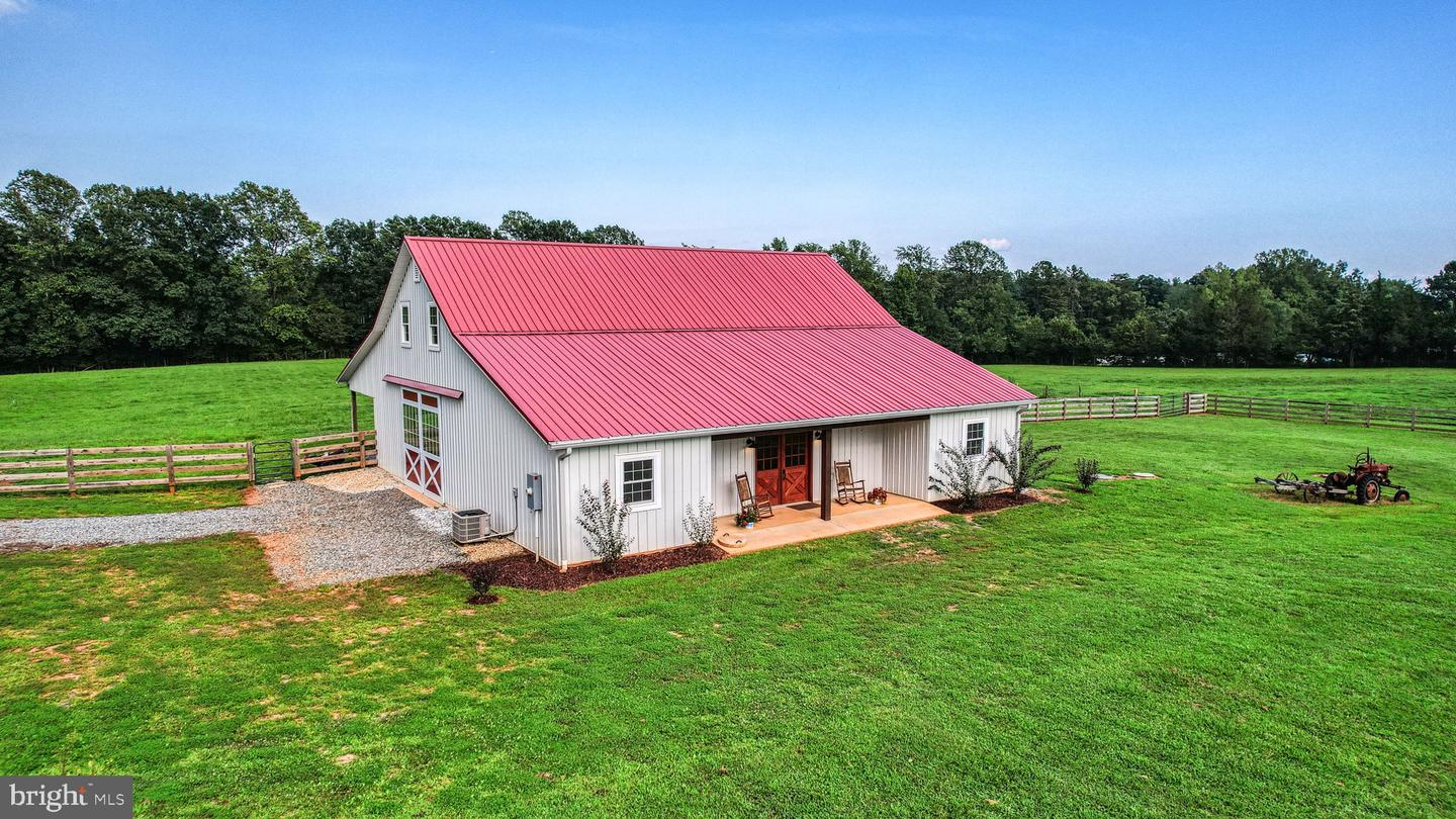 1815 COUNTRY RD, BEAVERDAM, Virginia 23015, 3 Bedrooms Bedrooms, ,2 BathroomsBathrooms,Residential,For sale,1815 COUNTRY RD,VACV2008672 MLS # VACV2008672