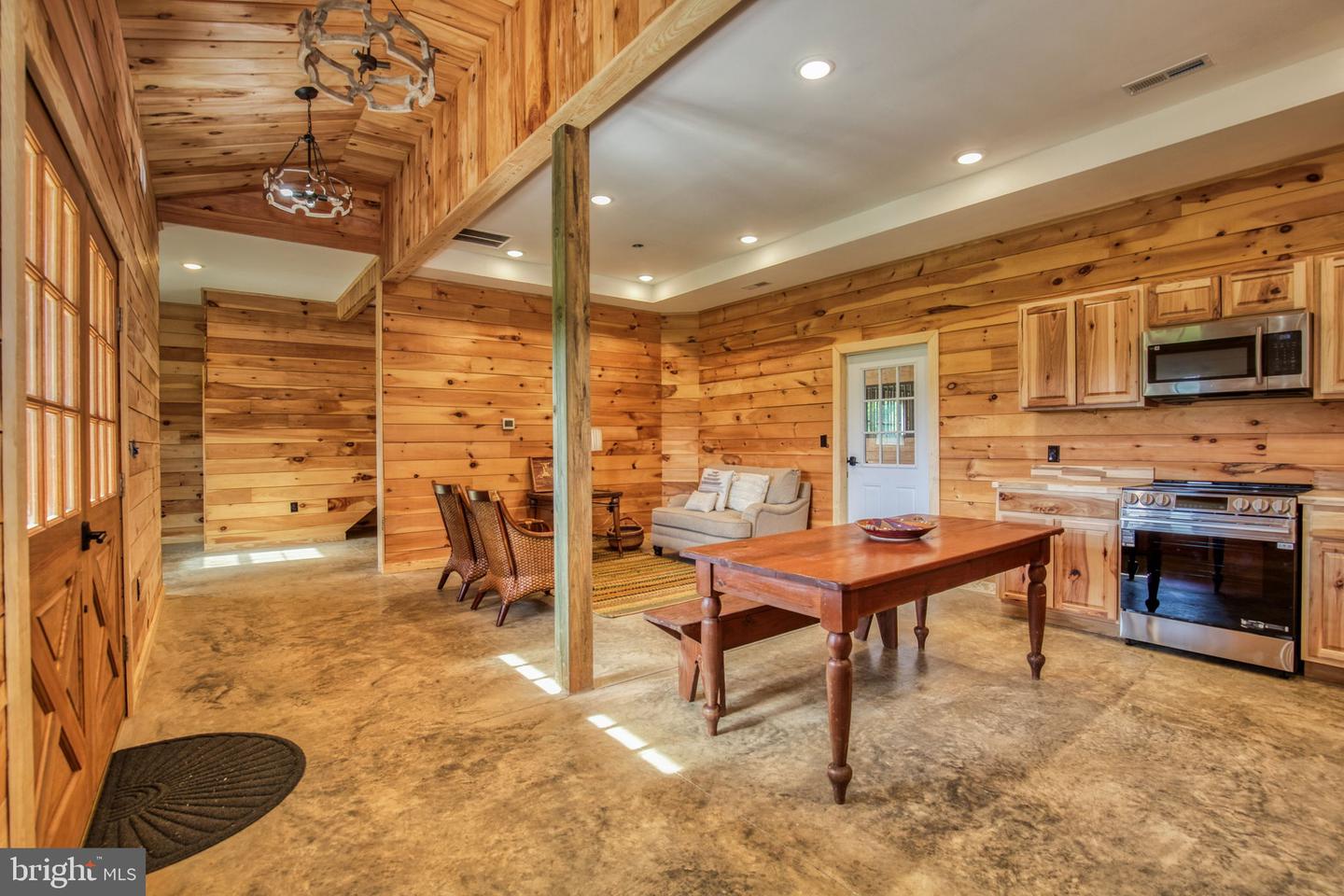 1815 COUNTRY RD, BEAVERDAM, Virginia 23015, 3 Bedrooms Bedrooms, ,2 BathroomsBathrooms,Residential,For sale,1815 COUNTRY RD,VACV2008672 MLS # VACV2008672