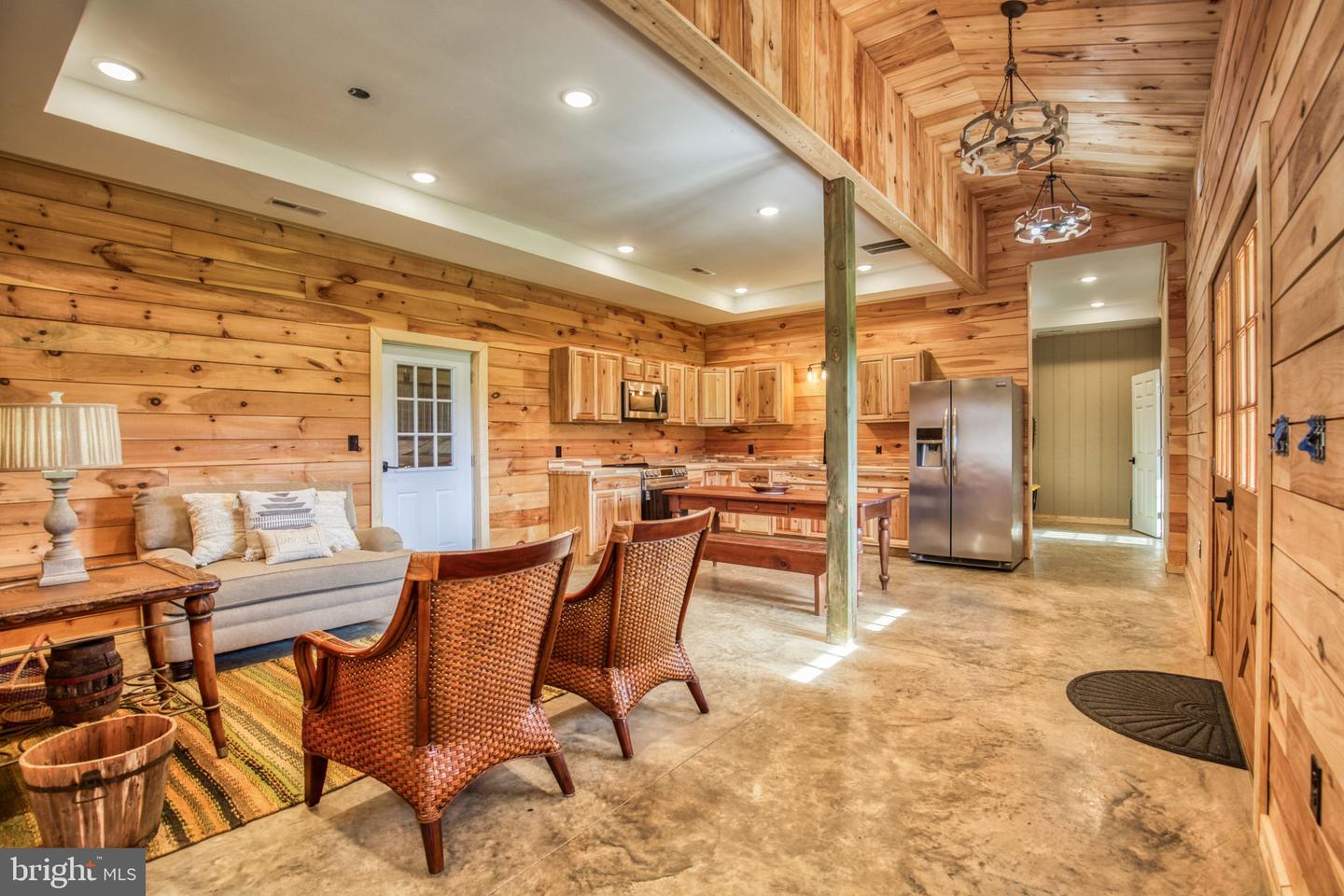 1815 COUNTRY RD, BEAVERDAM, Virginia 23015, 3 Bedrooms Bedrooms, ,2 BathroomsBathrooms,Residential,For sale,1815 COUNTRY RD,VACV2008672 MLS # VACV2008672