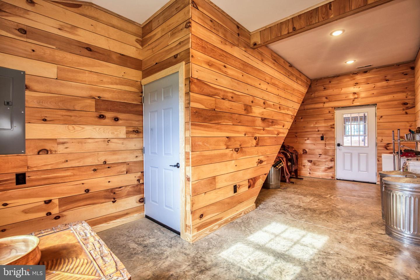 1815 COUNTRY RD, BEAVERDAM, Virginia 23015, 3 Bedrooms Bedrooms, ,2 BathroomsBathrooms,Residential,For sale,1815 COUNTRY RD,VACV2008672 MLS # VACV2008672