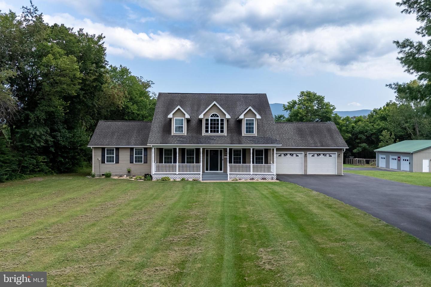 413 AYLOR GRUBBS AVE, STANLEY, Virginia 22851, 5 Bedrooms Bedrooms, ,2 BathroomsBathrooms,Residential,For sale,413 AYLOR GRUBBS AVE,VAPA2005260 MLS # VAPA2005260