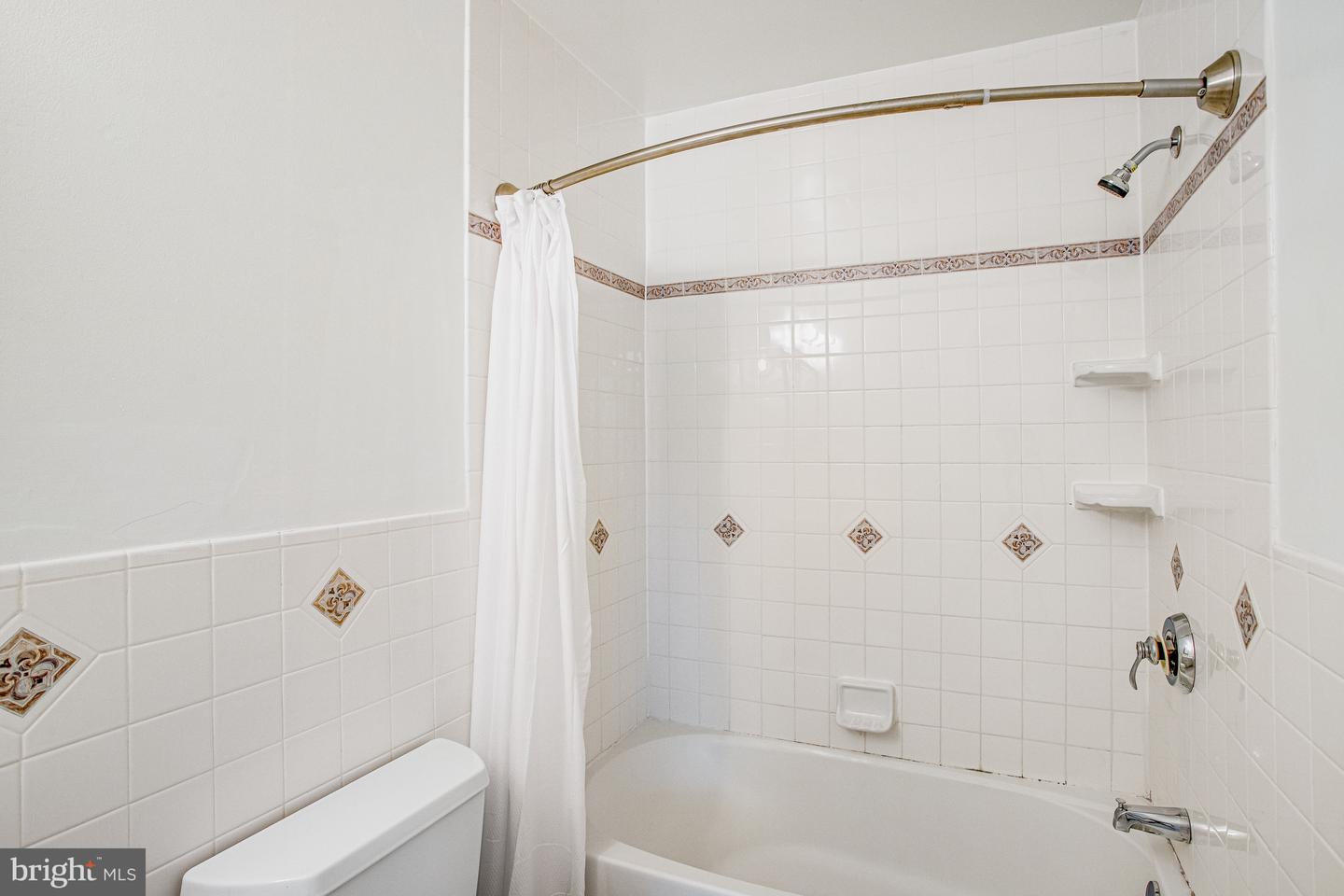 15376 GATEHOUSE TER, WOODBRIDGE, Virginia 22191, 3 Bedrooms Bedrooms, ,2 BathroomsBathrooms,Residential,For sale,15376 GATEHOUSE TER,VAPW2101442 MLS # VAPW2101442