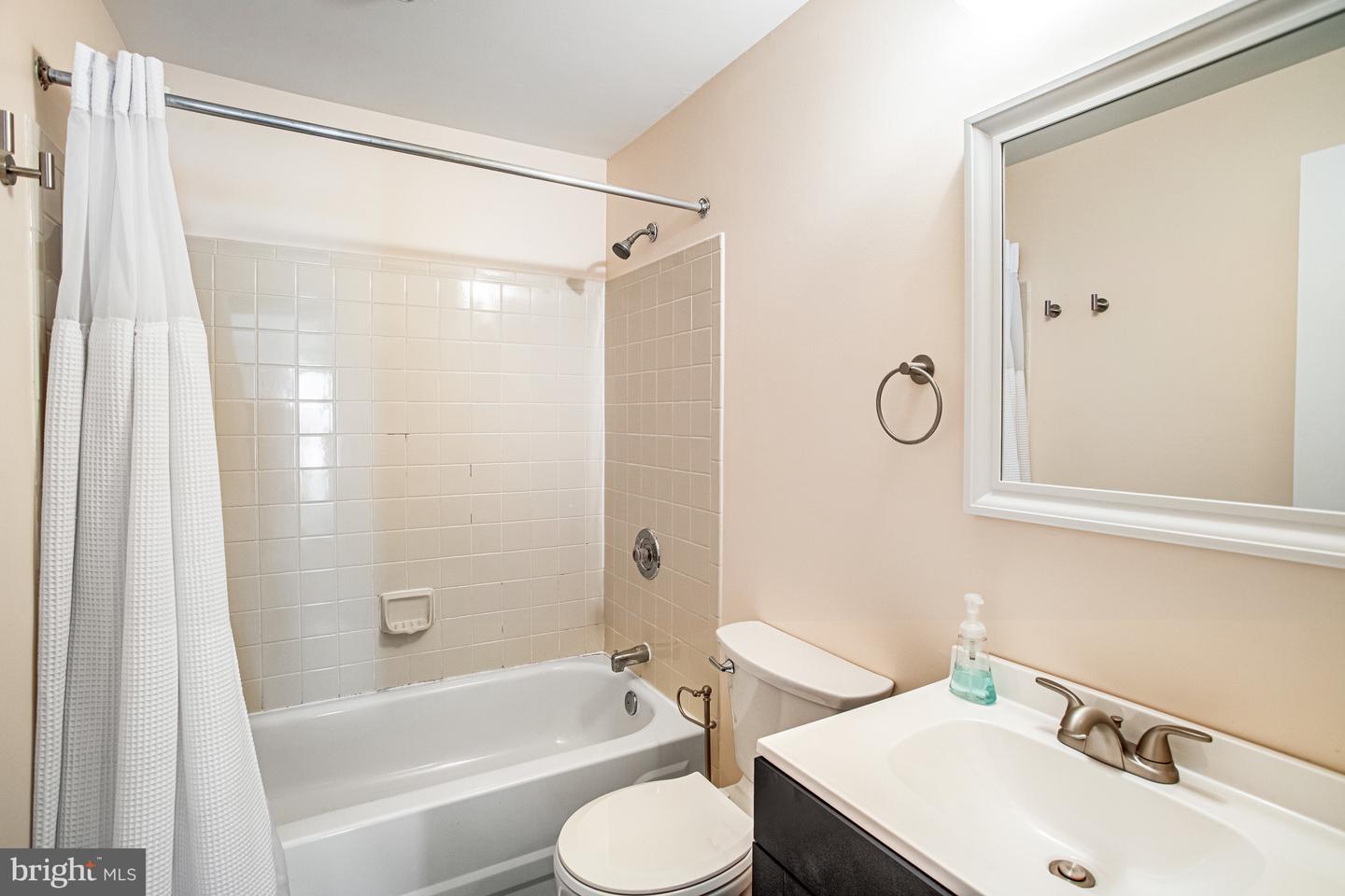 15376 GATEHOUSE TER, WOODBRIDGE, Virginia 22191, 3 Bedrooms Bedrooms, ,2 BathroomsBathrooms,Residential,For sale,15376 GATEHOUSE TER,VAPW2101442 MLS # VAPW2101442