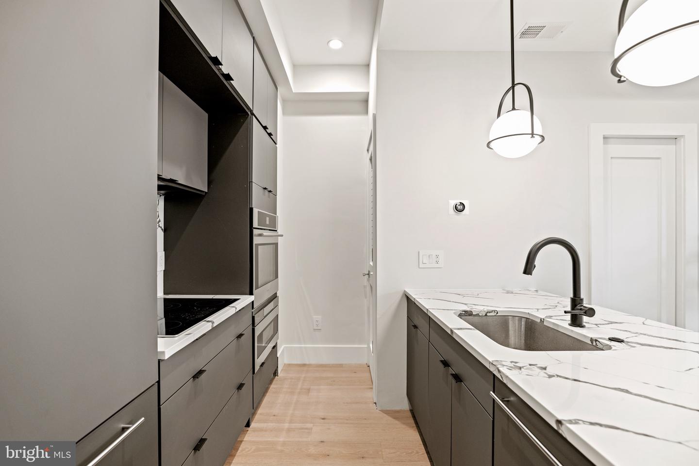 1128 6TH ST NW #3, WASHINGTON, District Of Columbia 20001, 1 Bedroom Bedrooms, ,1 BathroomBathrooms,Residential,For sale,1128 6TH ST NW #3,DCDC2215048 MLS # DCDC2215048