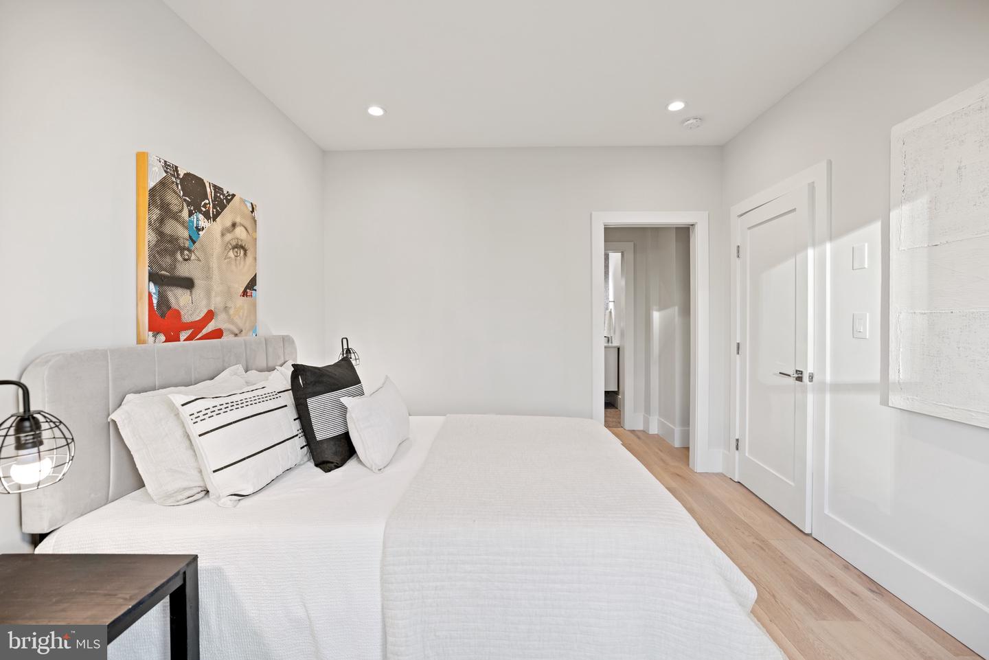 1128 6TH ST NW #3, WASHINGTON, District Of Columbia 20001, 1 Bedroom Bedrooms, ,1 BathroomBathrooms,Residential,For sale,1128 6TH ST NW #3,DCDC2215048 MLS # DCDC2215048