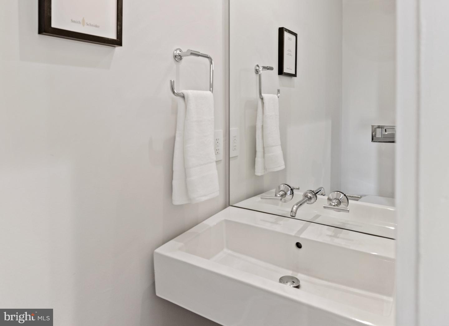1128 6TH ST NW #3, WASHINGTON, District Of Columbia 20001, 1 Bedroom Bedrooms, ,1 BathroomBathrooms,Residential,For sale,1128 6TH ST NW #3,DCDC2215048 MLS # DCDC2215048