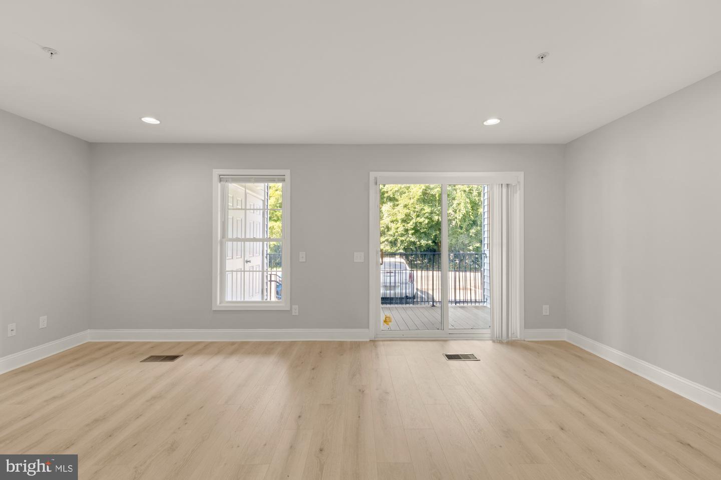 1755 W ST SE #A, WASHINGTON, District Of Columbia 20020, 3 Bedrooms Bedrooms, ,2 BathroomsBathrooms,Residential,For sale,1755 W ST SE #A,DCDC2215080 MLS # DCDC2215080