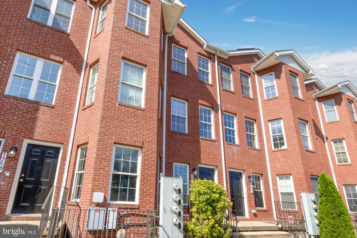 1755 W ST SE #A, WASHINGTON, District Of Columbia 20020, 3 Bedrooms Bedrooms, ,2 BathroomsBathrooms,Residential,For sale,1755 W ST SE #A,DCDC2215080 MLS # DCDC2215080