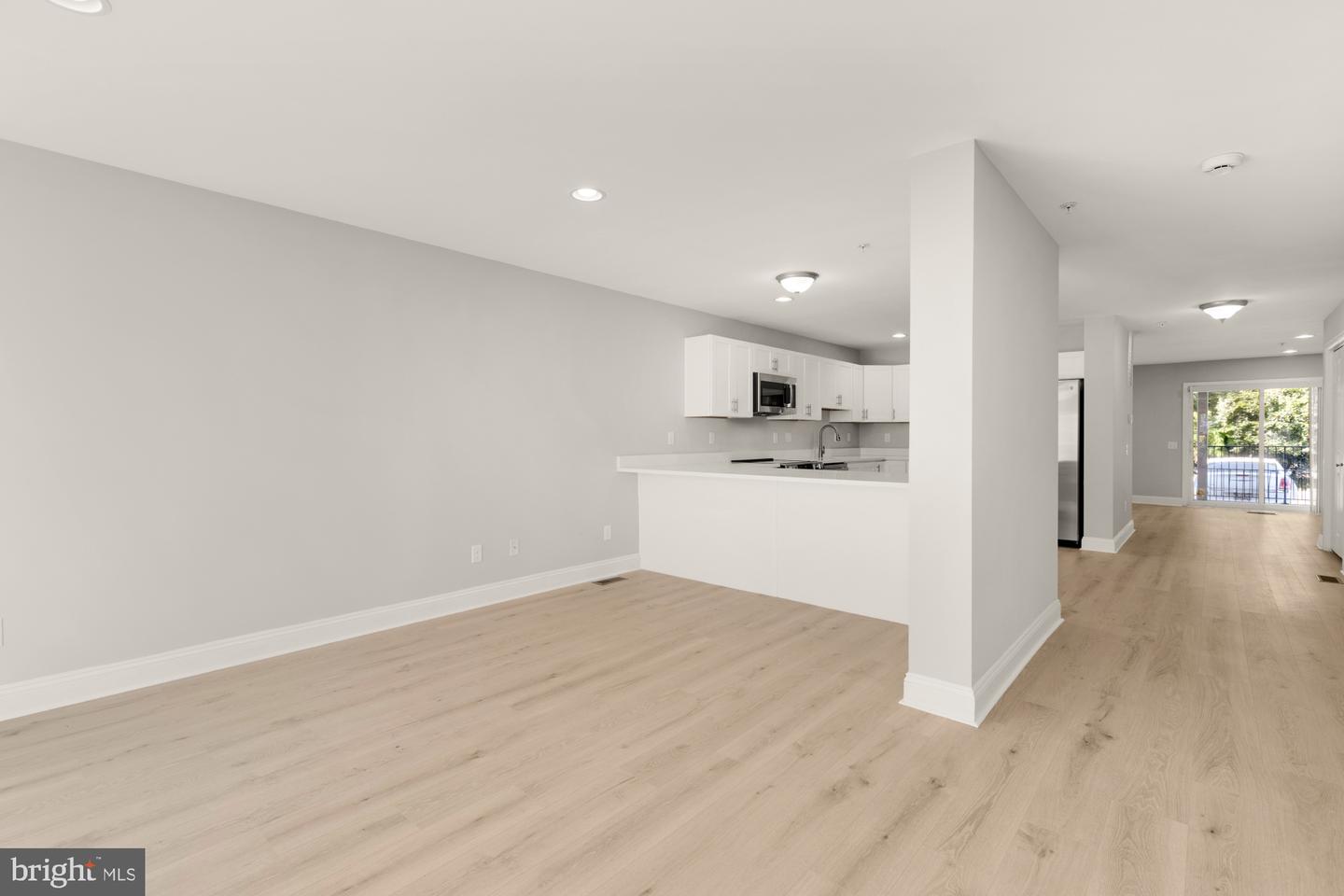 1755 W ST SE #A, WASHINGTON, District Of Columbia 20020, 3 Bedrooms Bedrooms, ,2 BathroomsBathrooms,Residential,For sale,1755 W ST SE #A,DCDC2215080 MLS # DCDC2215080