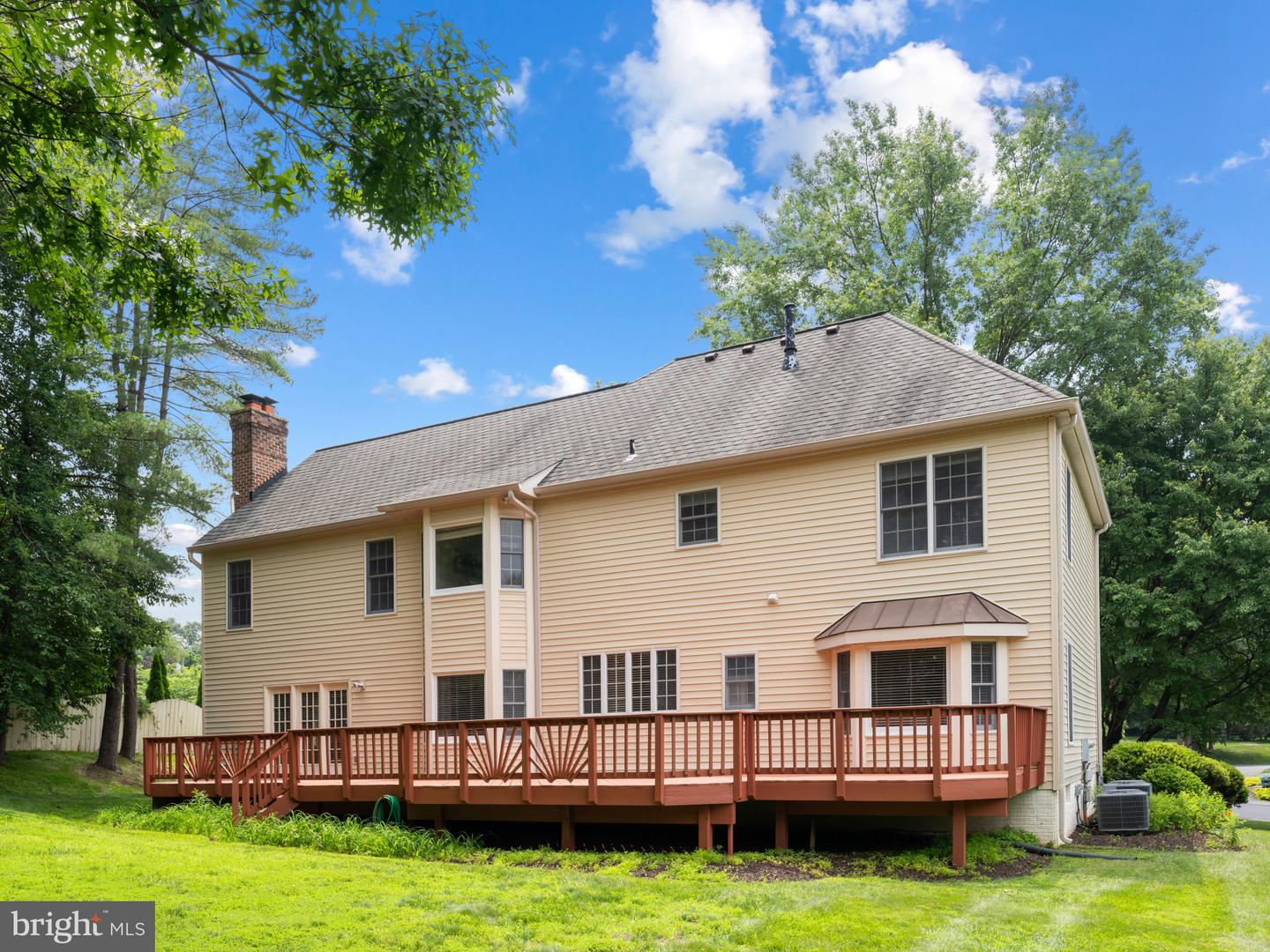 11102 BOWEN AVE, GREAT FALLS, Virginia 22066, 4 Bedrooms Bedrooms, ,3 BathroomsBathrooms,Residential,For sale,11102 BOWEN AVE,VAFX2261230 MLS # VAFX2261230